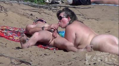 Порно видео скрытая камер на пляже